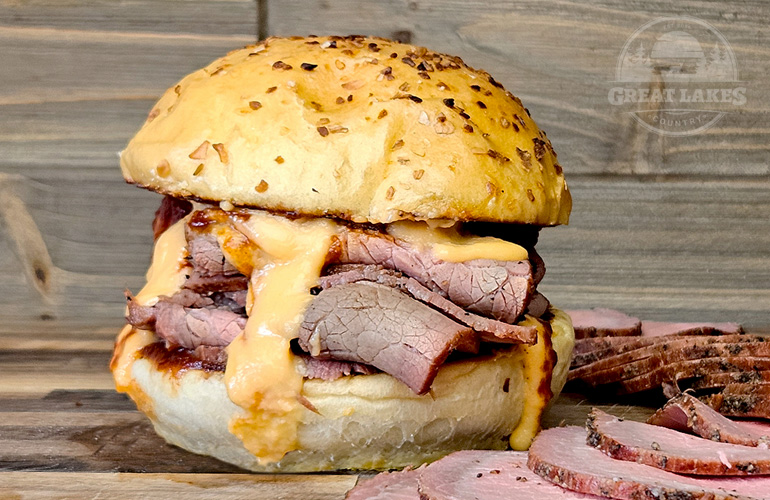 Smoked Roast Beef & Cheddar Cheese Sauce