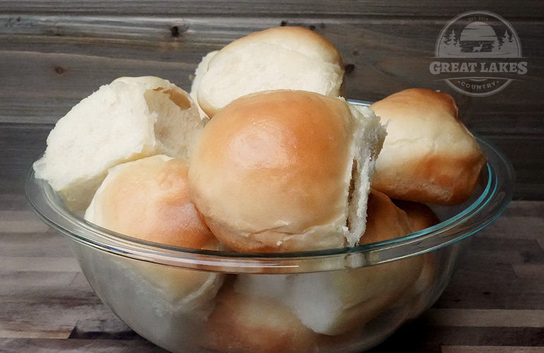 Super Soft and Fluffy Dinner Rolls Recipe